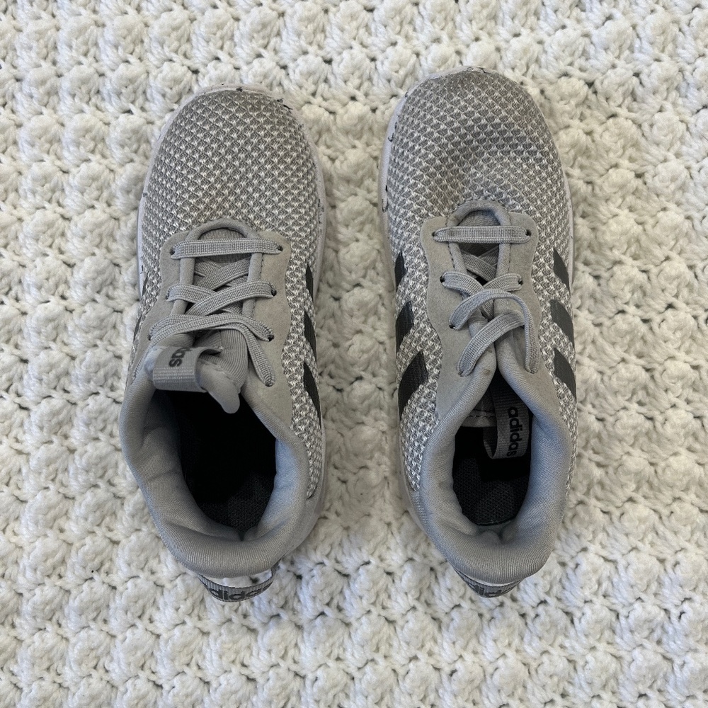 EUC Toddler Adidas Sneakers, Grey - Size 9